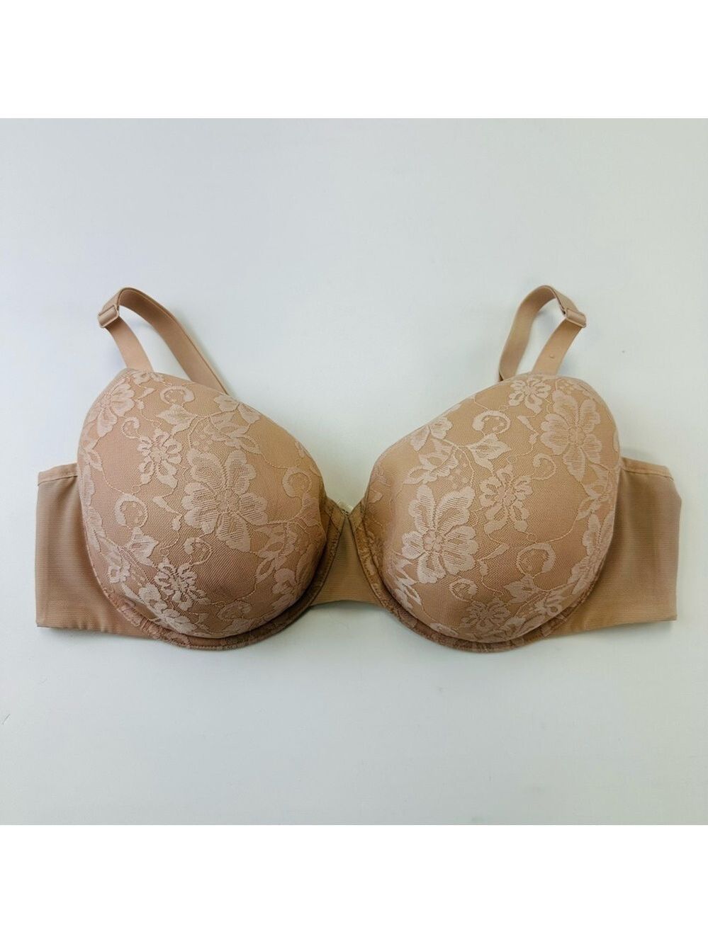 Déesse nude lace underwire bra Size 42D Unpadded